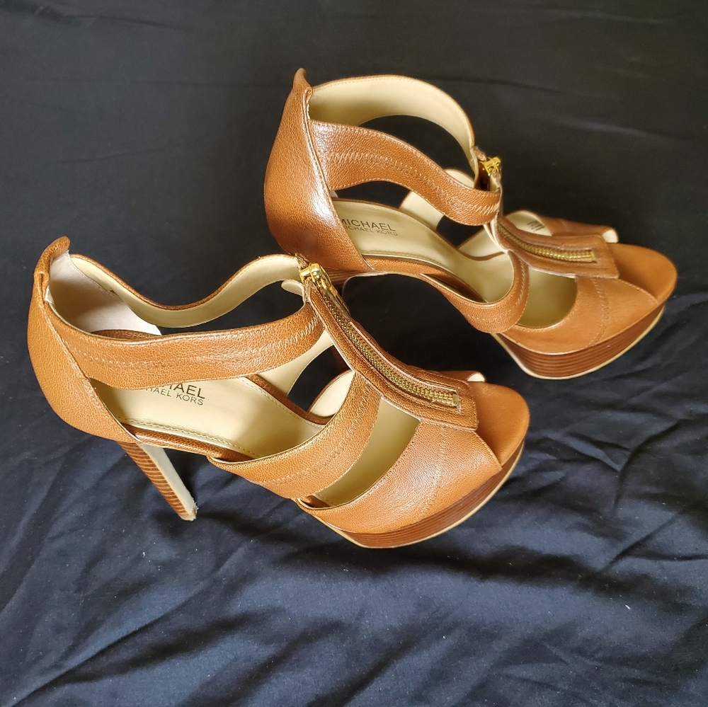 Michael Kors Shoes 7.5